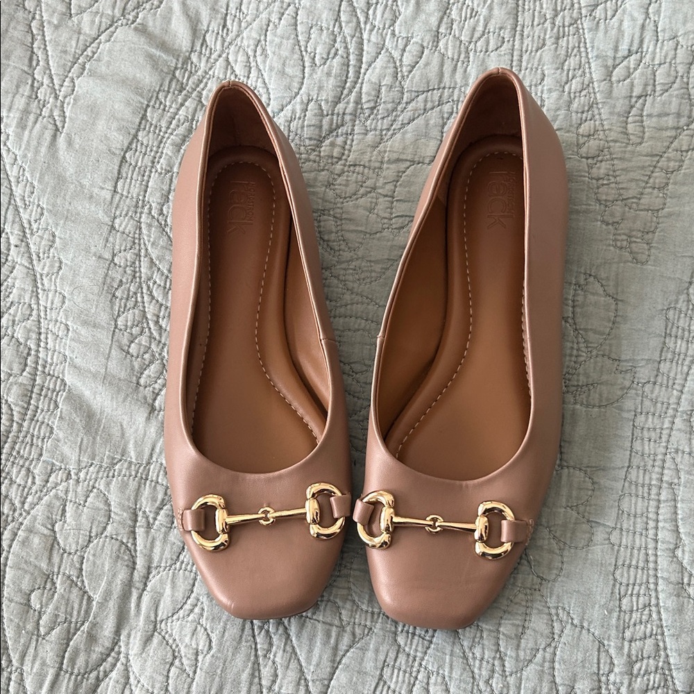 Chic Tan Flats with Gold Accents